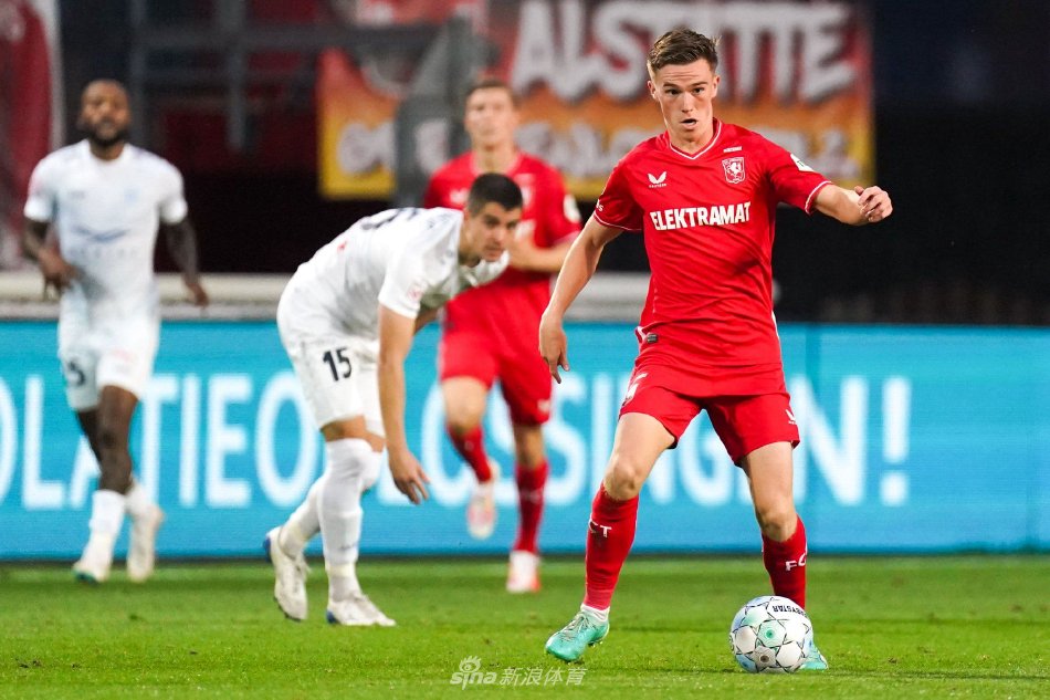 业及社区发 业及社区发