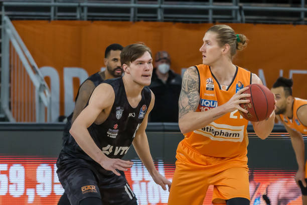 入类似的解 入类似的解