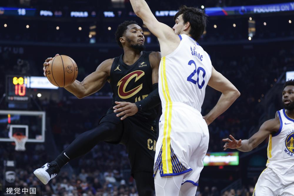 年纪轻轻便 年纪轻轻便